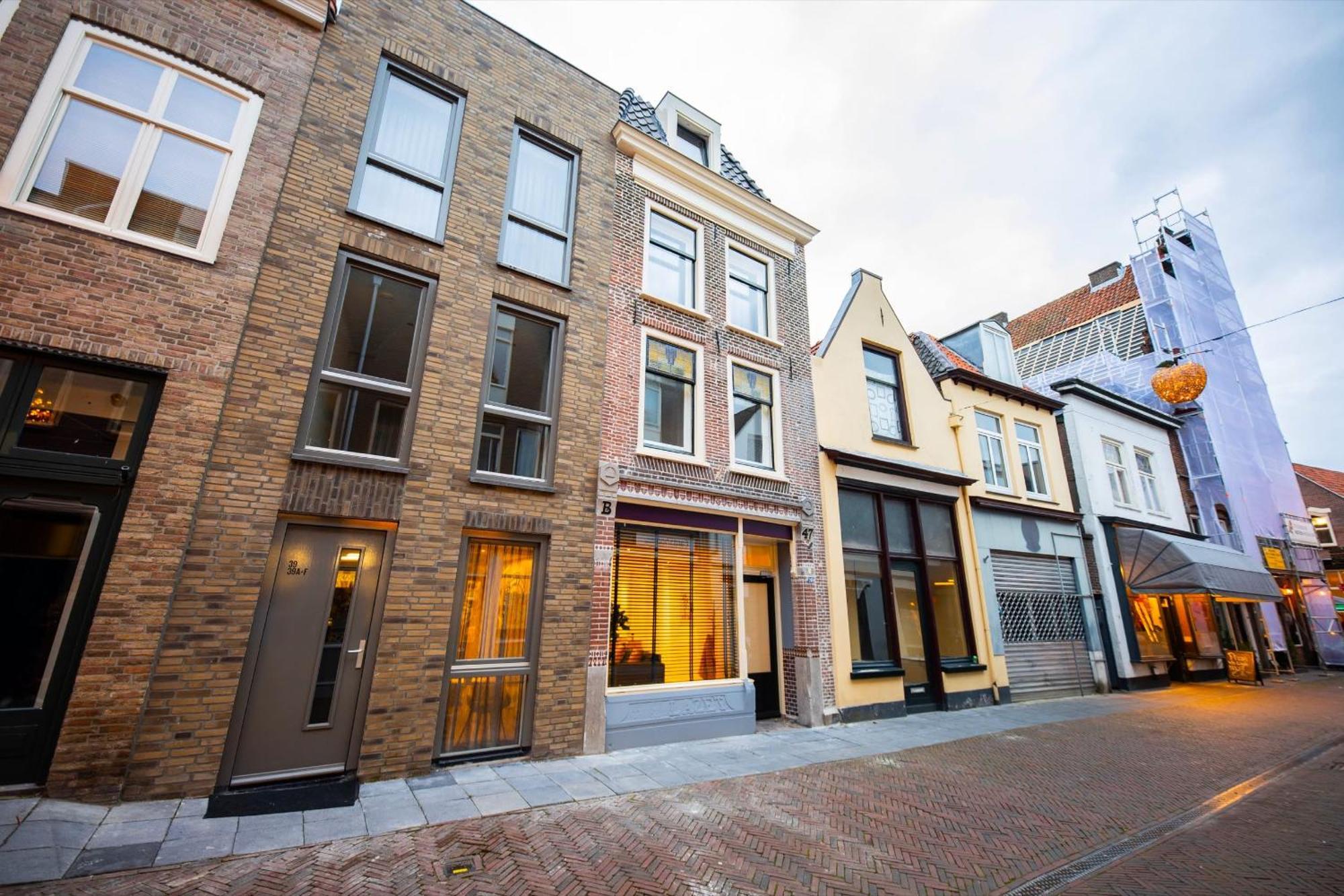 Friendly 50M2 One-Bedroom Apartment - We39A Tiel Exteriör bild