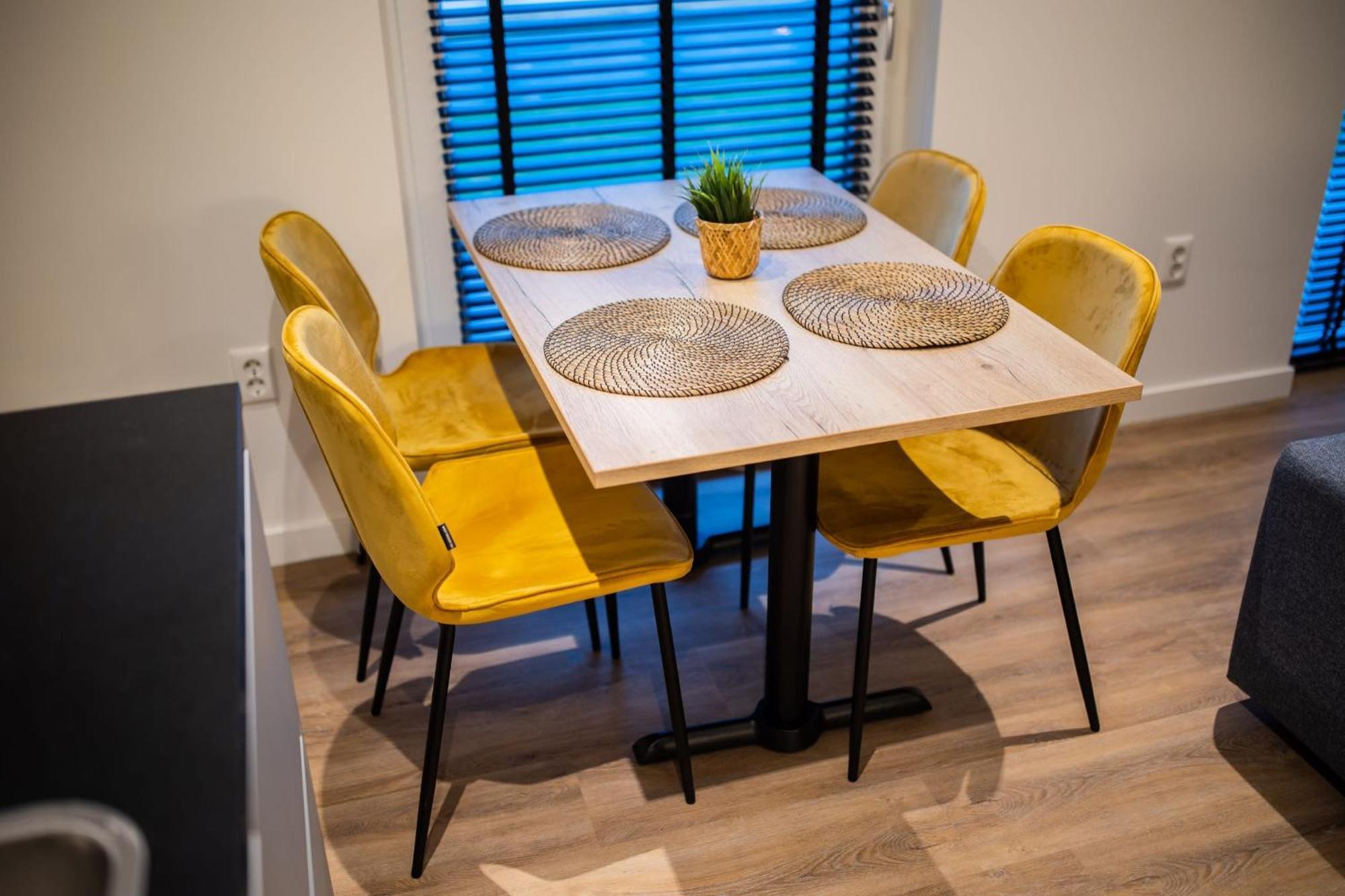 Friendly 50M2 One-Bedroom Apartment - We39A Tiel Exteriör bild